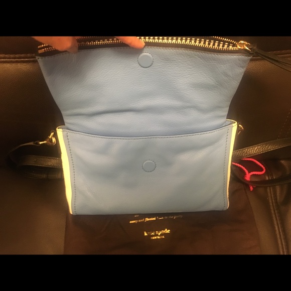 Kate Spade Crossbody ♠️ - Picture 4 of 6